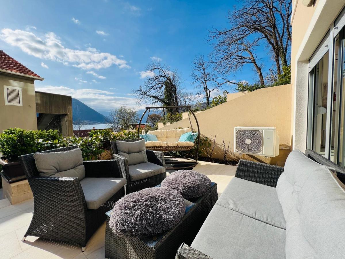 Apartment With Terrace And Private Parking Kotor Exterior foto